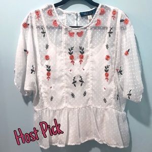 🎉HP🎉 Blue Rain White Floral Blouse in EUC